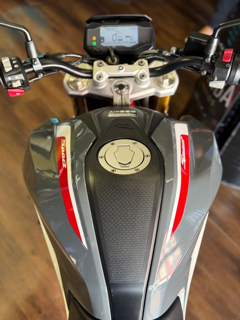 G 310 R - Foto 4