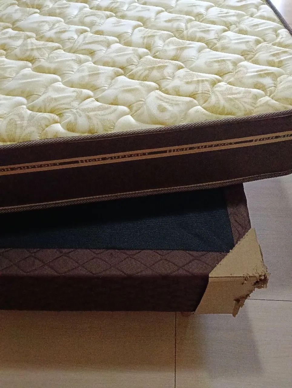 Cama casal com colchão e Box nova. Motivo da venda: mudança de cidade - Foto 3