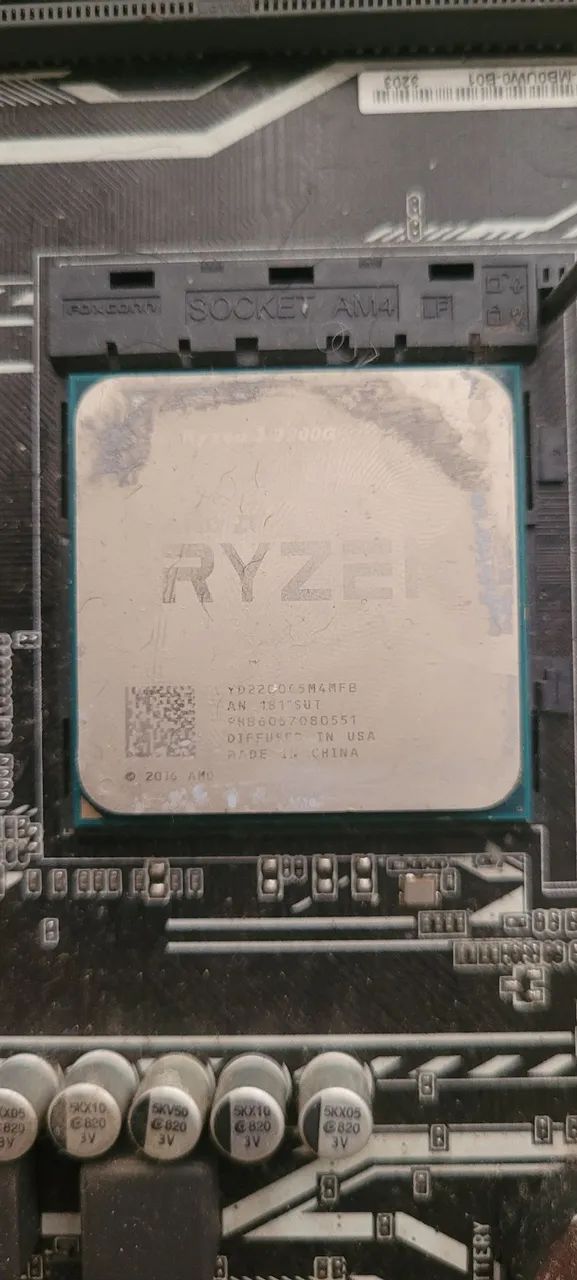 Ryzen 3 2200g - Foto 2