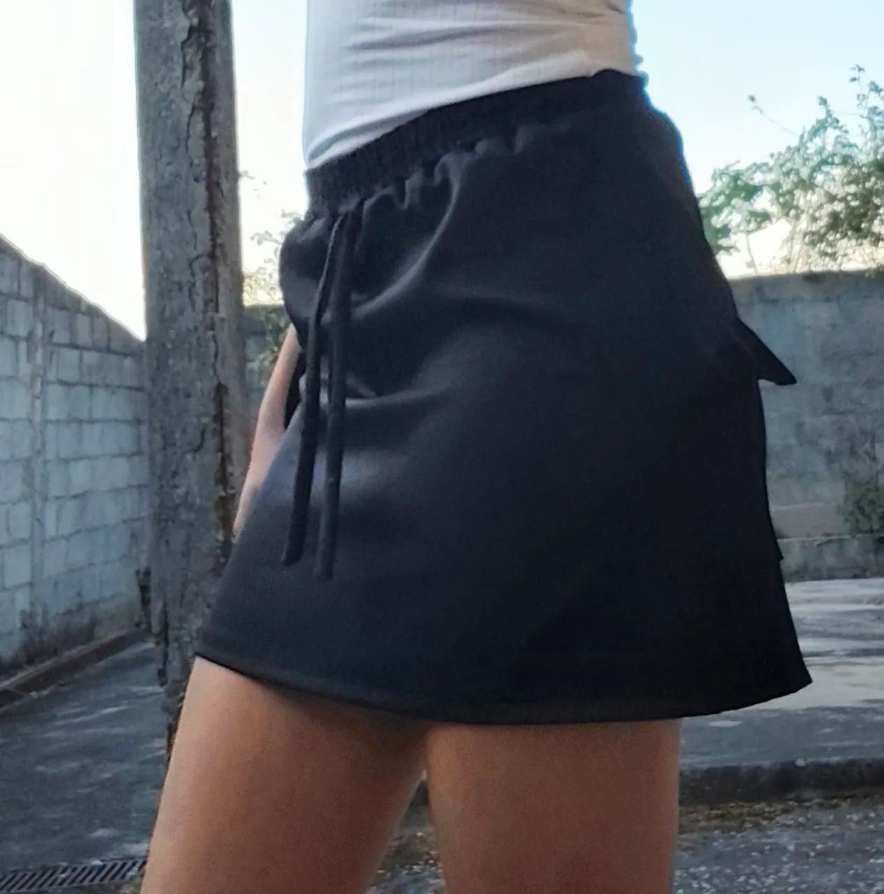 Saia preta  - Foto 2