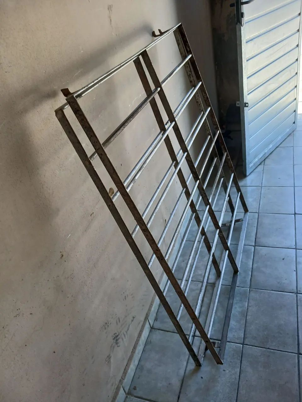 Grade pega ladrão  - Foto 2