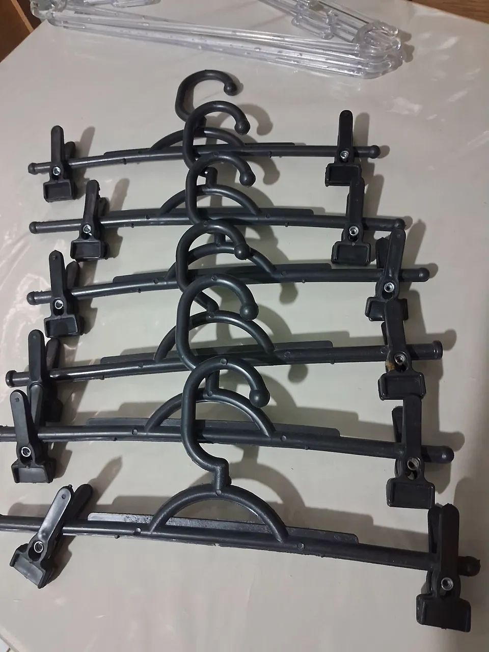 Cabides com presilha