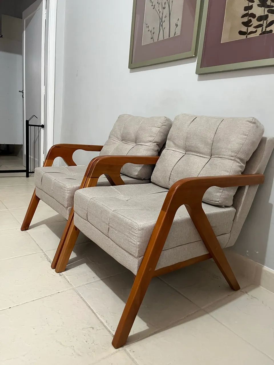 Par de Poltronas Bege - Foto 3