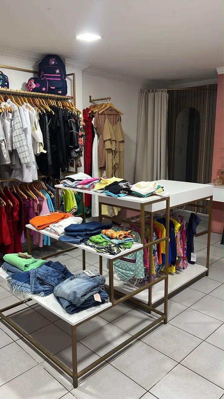 Escada Expositora + Centro de loja - Foto 4