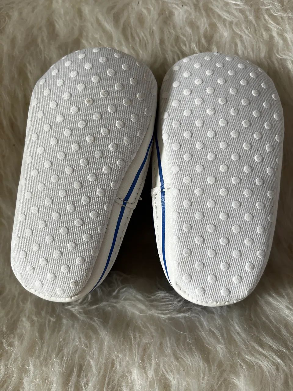 Tênis para Bebês Azul e Branco Sapatinho Recém Nascido - Foto 5