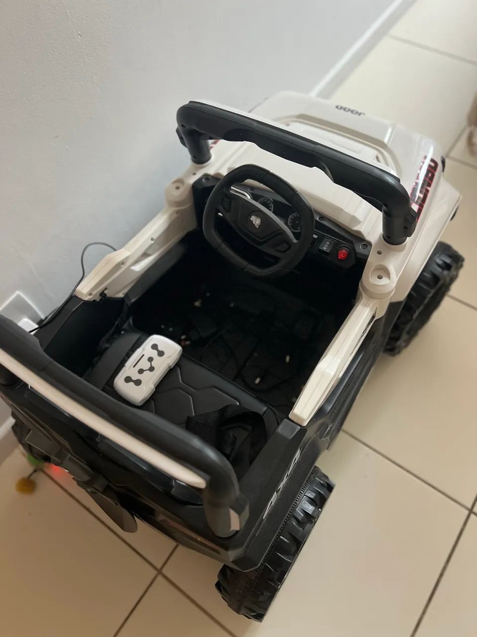 Vendo carro automático com controle remoto  - Foto 3