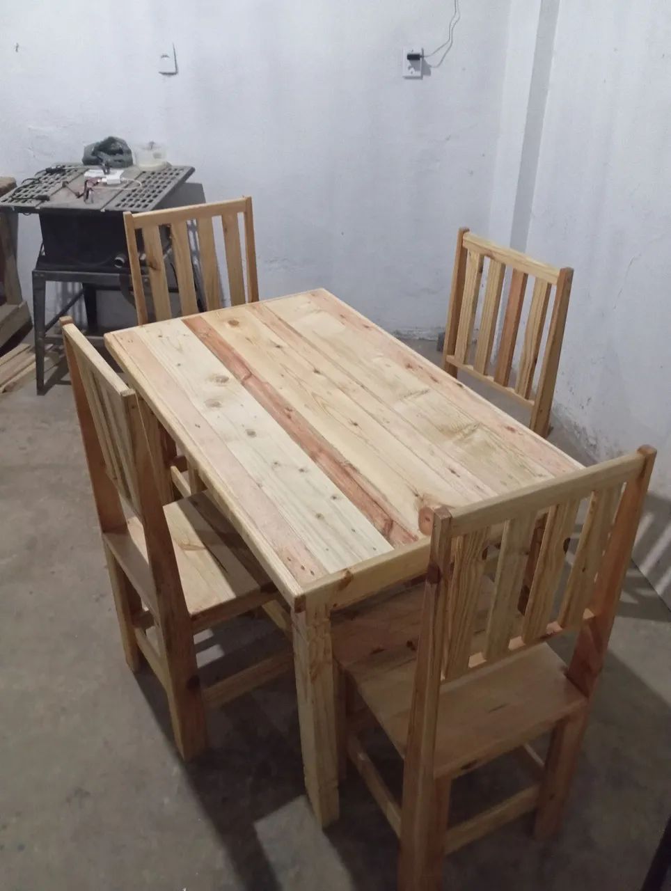 Mesa com 4 cadeiras - Foto 3