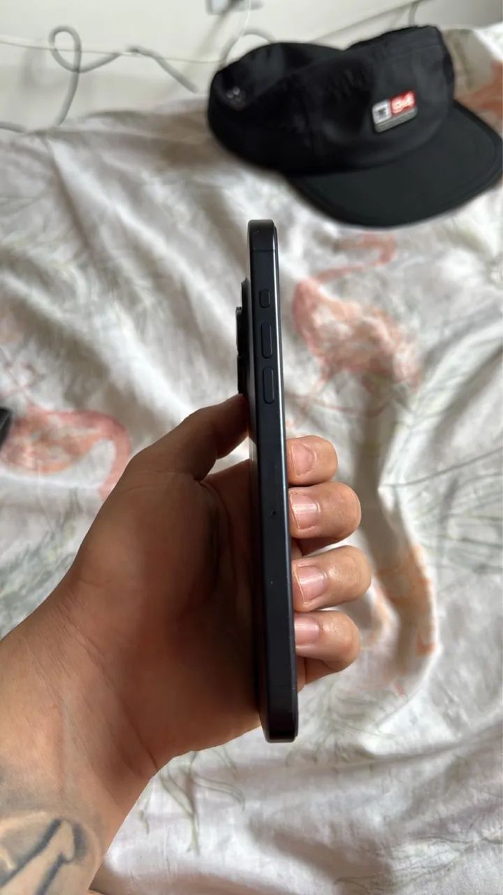 iPhone 15 Pro Max - Foto 4