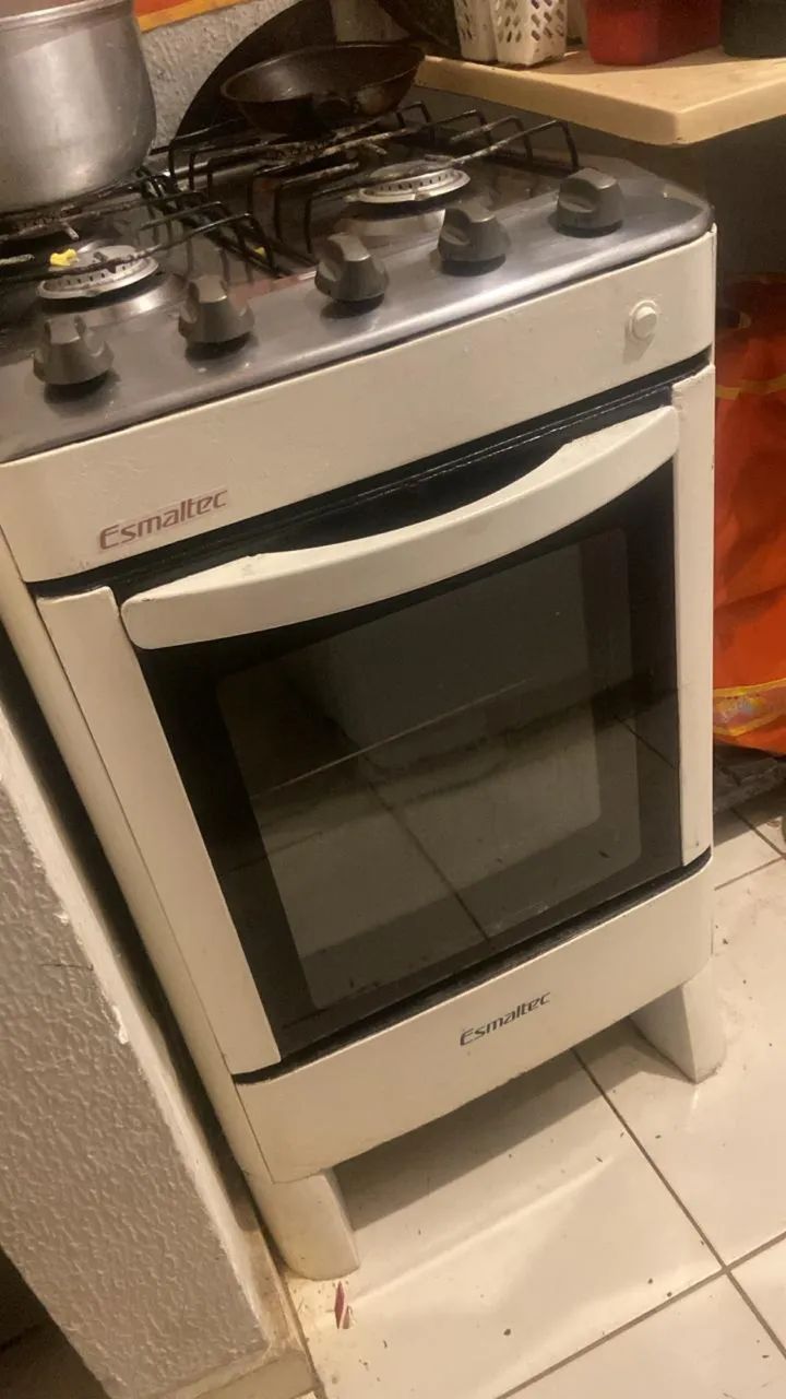 Fogão 4 esmaltec para vender logo