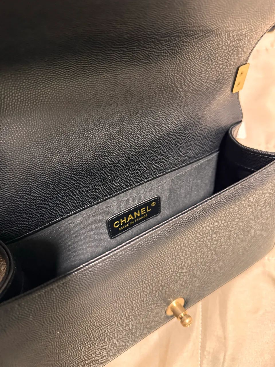 BOLSA EM COURO CH*NEL - Foto 4