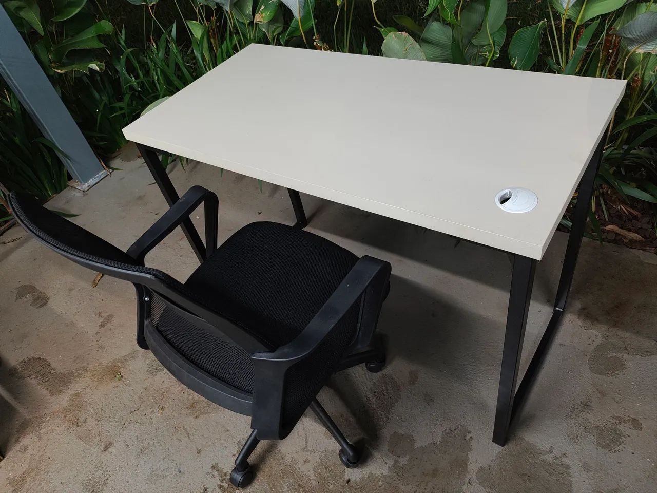 VENDO MESA + CADEIRA ESCRITÓRIO  - Foto 3