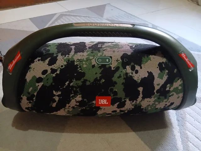 JBL Boombox 2 em ótimo estado