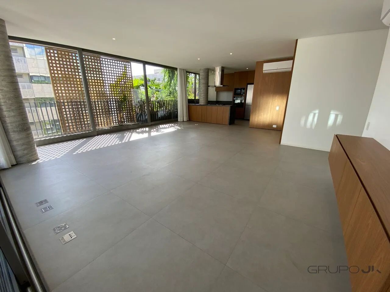 Apartamento sofisticado e semi mobiliado no Noroeste.