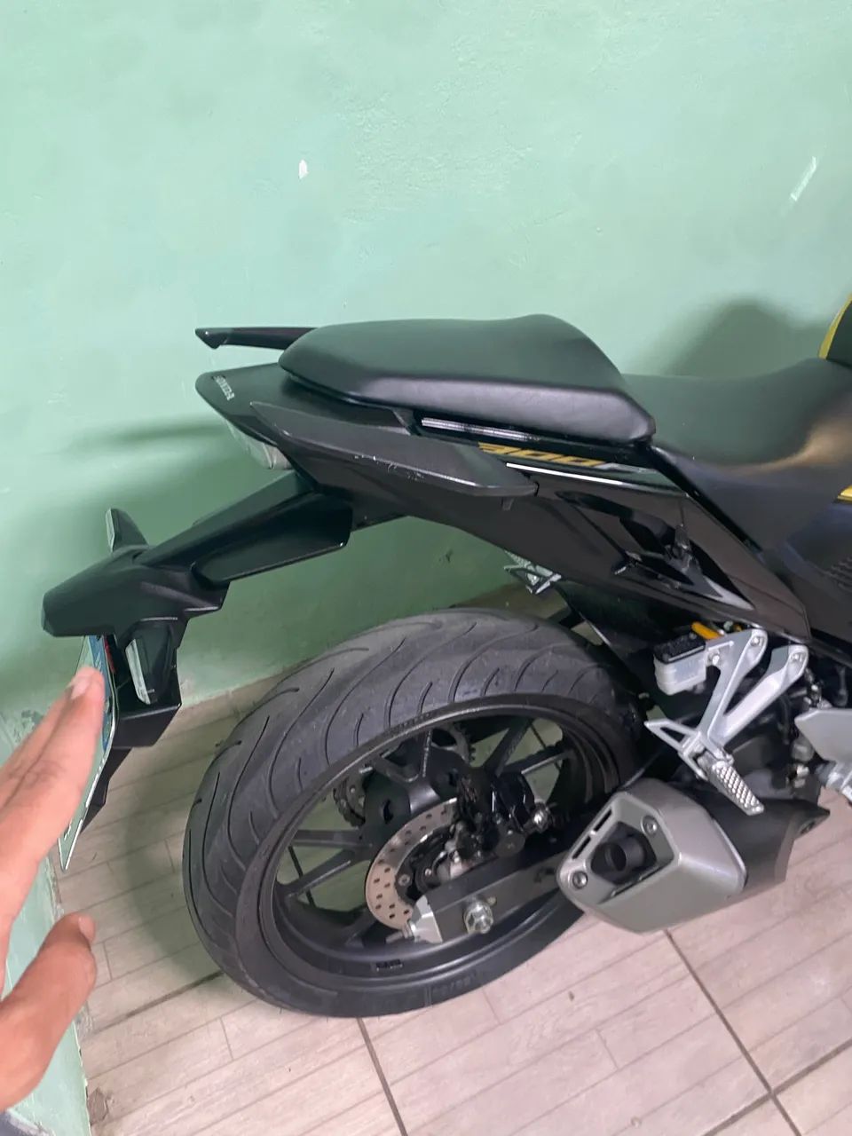 CB 300f 23/23  - Foto 4