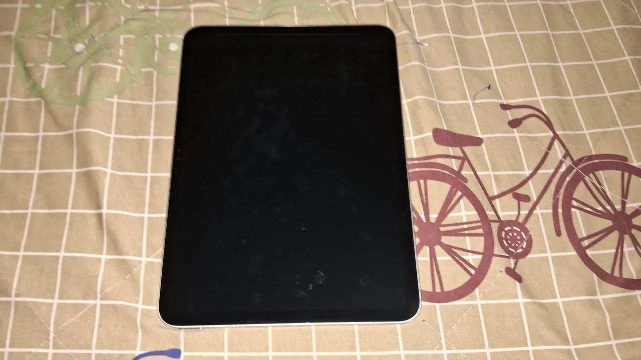 iPad A16 128GB Wi-Fi Prata | 1 Ciclo | Impecável