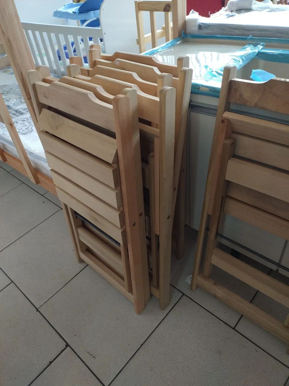 Cadeira dobrável eucalipto novas 
