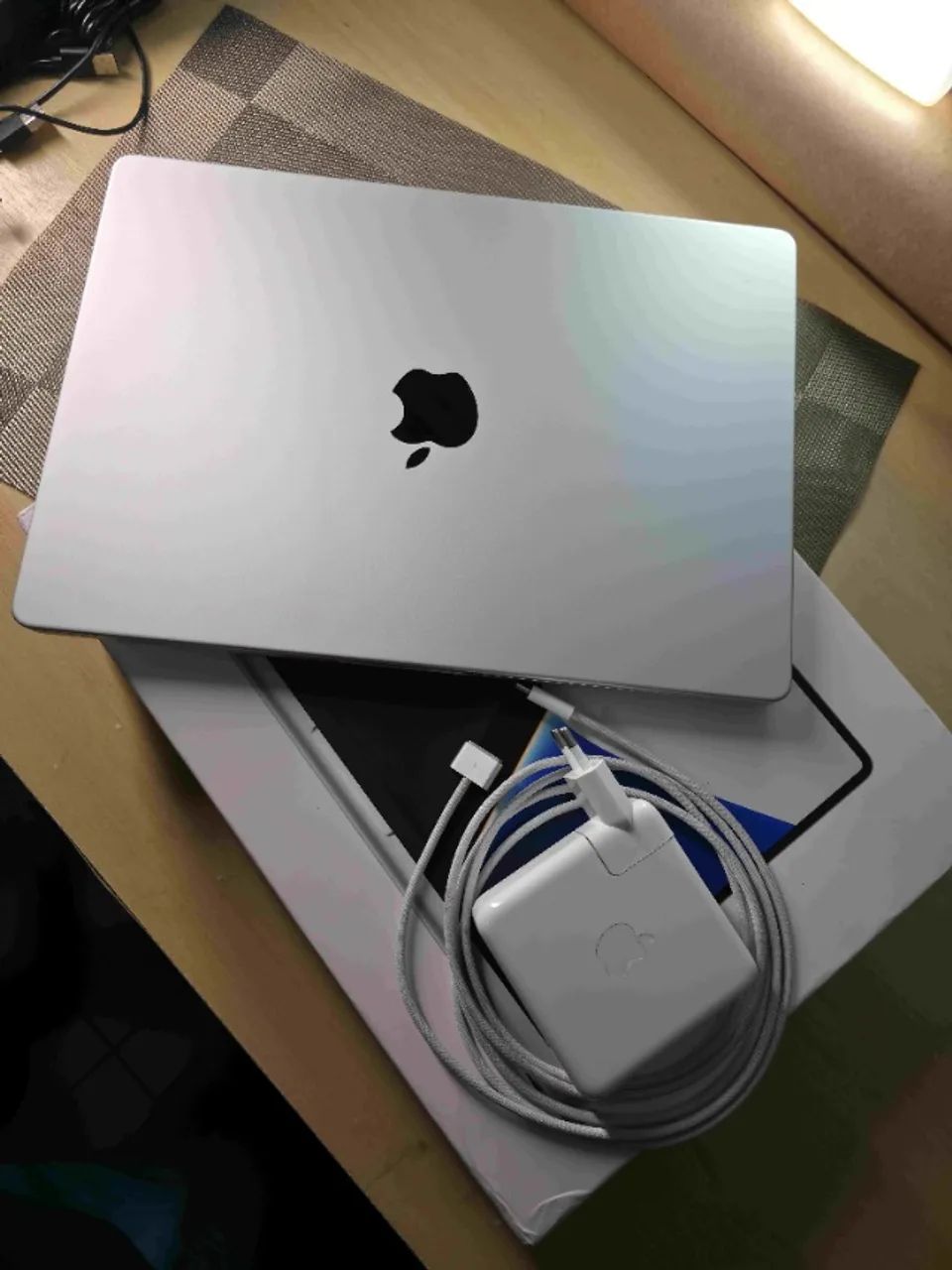 Macbook Pro Max M1 Max 64gb Ram 2tb Ssd Touch ID - Notebooks