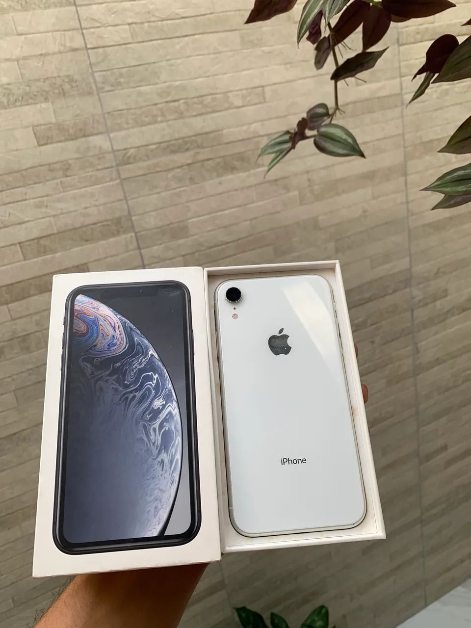 iPhone XR 64GB branco todo original - Foto 3