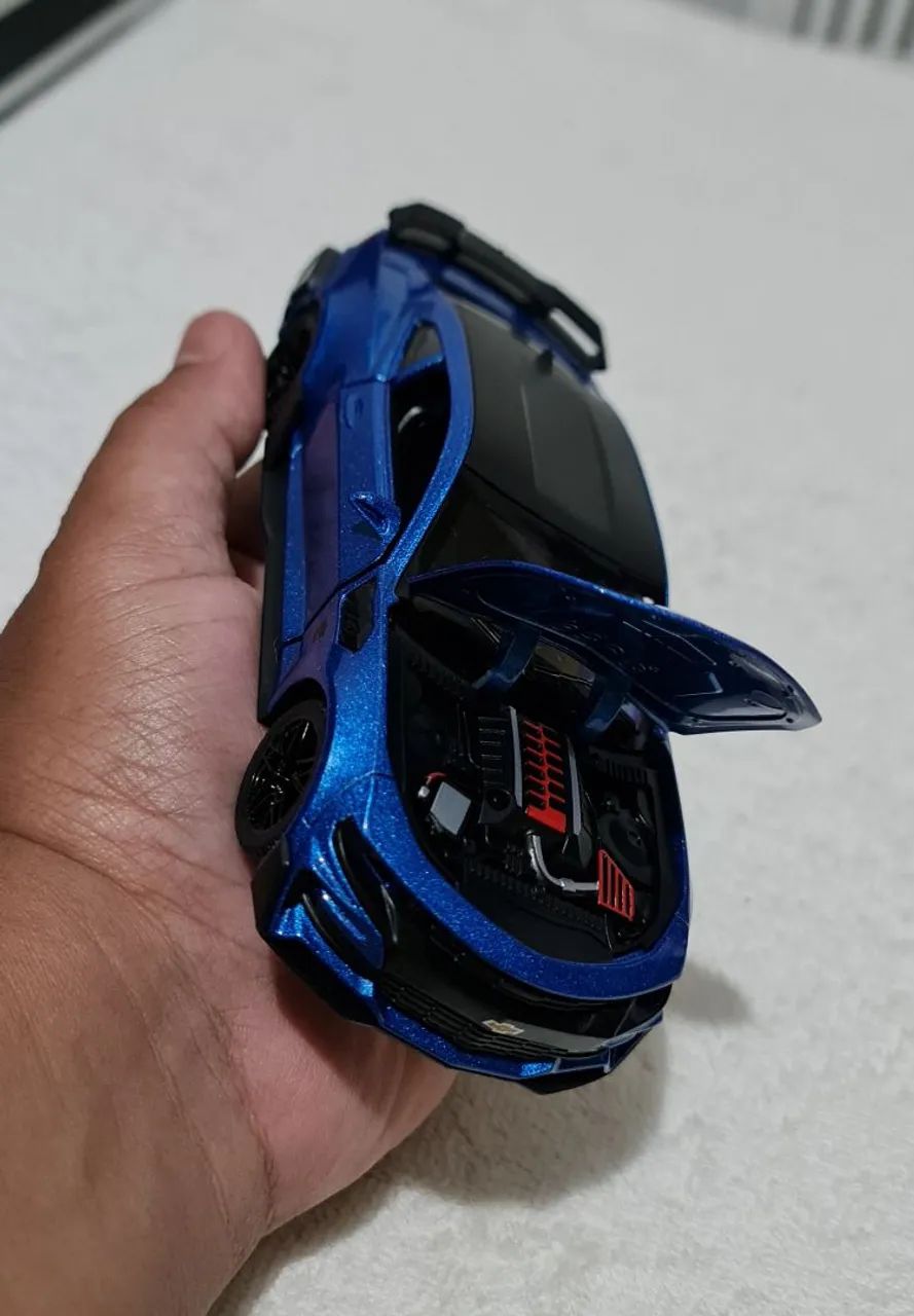 Carrinho miniatura Chevrolet Camaro azul - Foto 3
