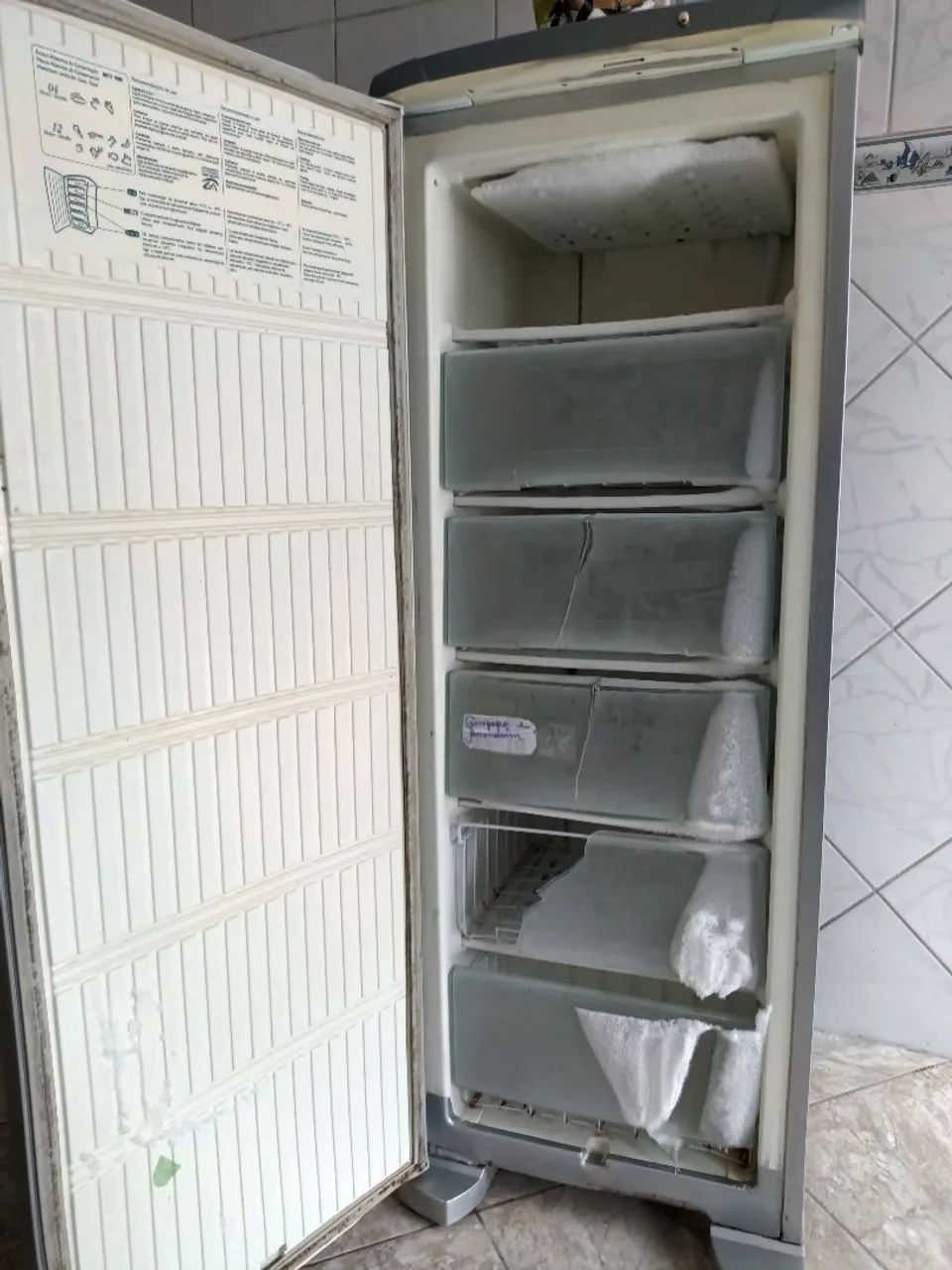Freezer Vertical - Foto 4