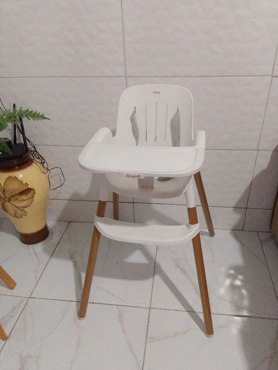 Cadeira de alimentação 