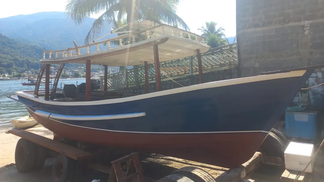 Barco de Turismo - Foto 4