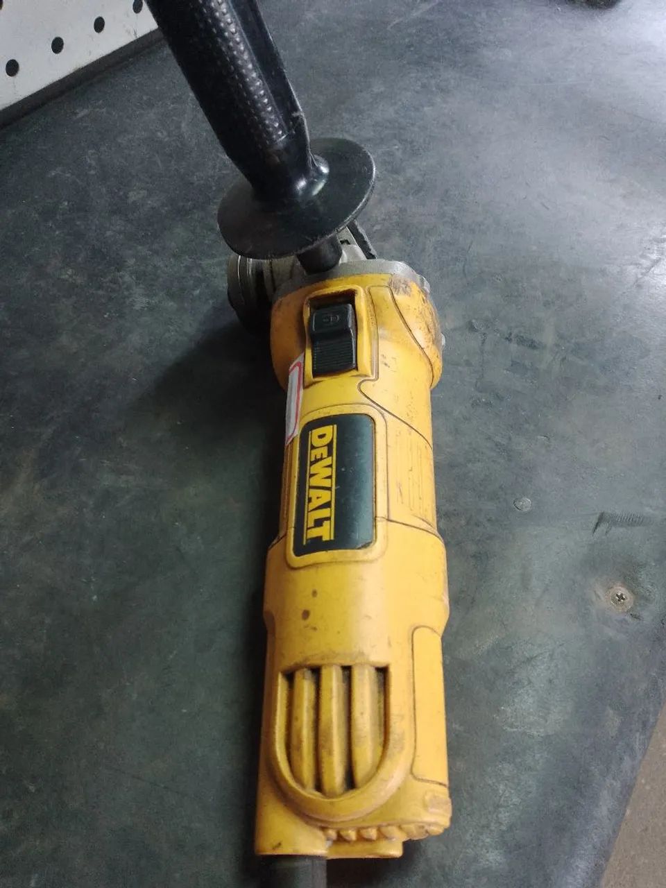 Esmerilhadeira Dewalt  - Foto 2