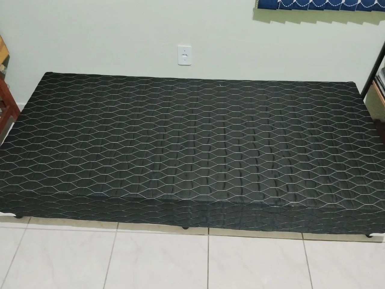 Cama Box Solteiro Sommier Preta Toraflex 1.88x0.88