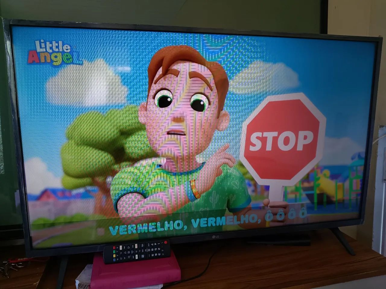 Tv 43 polegadas seminova LG completa leia - Foto 5