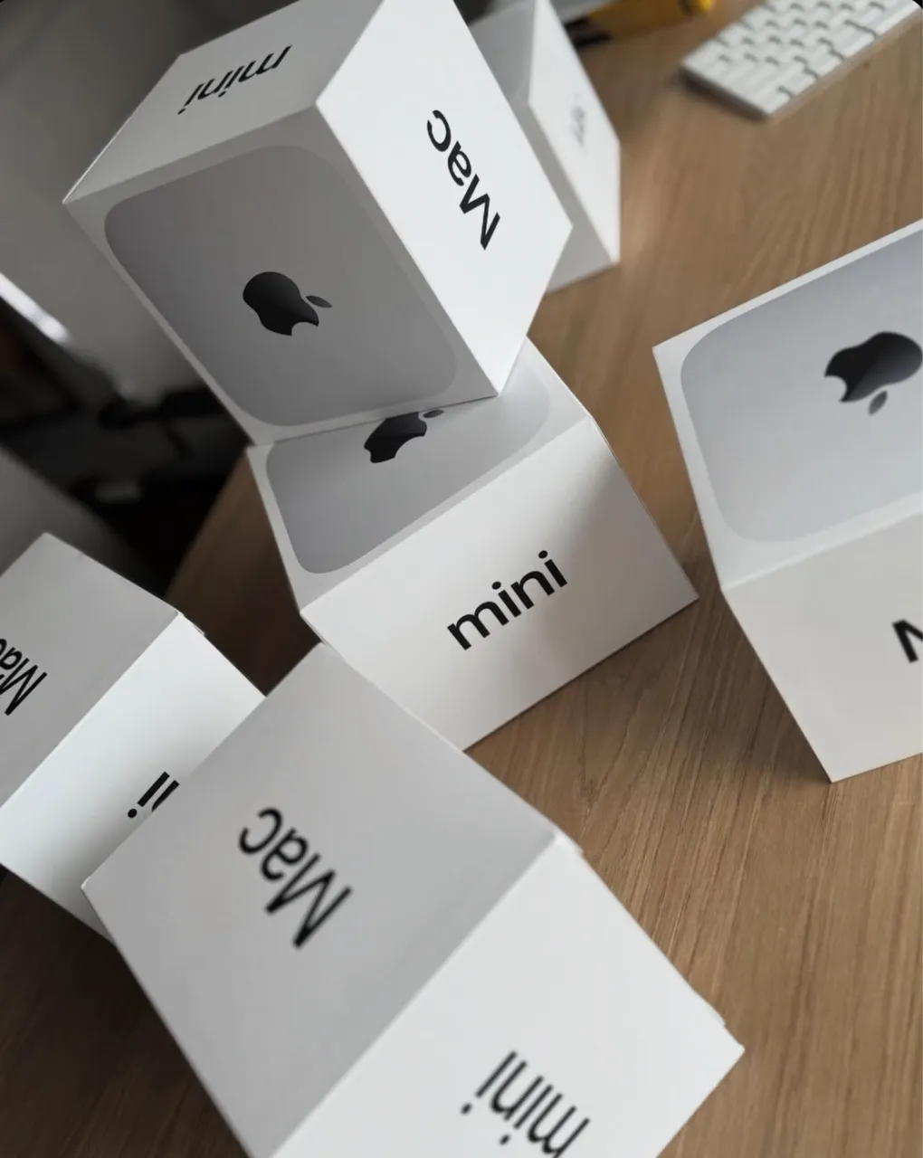 Mac Mini M4 256/16 gb Novo lacrado 1 ano garantia - Computadores e
