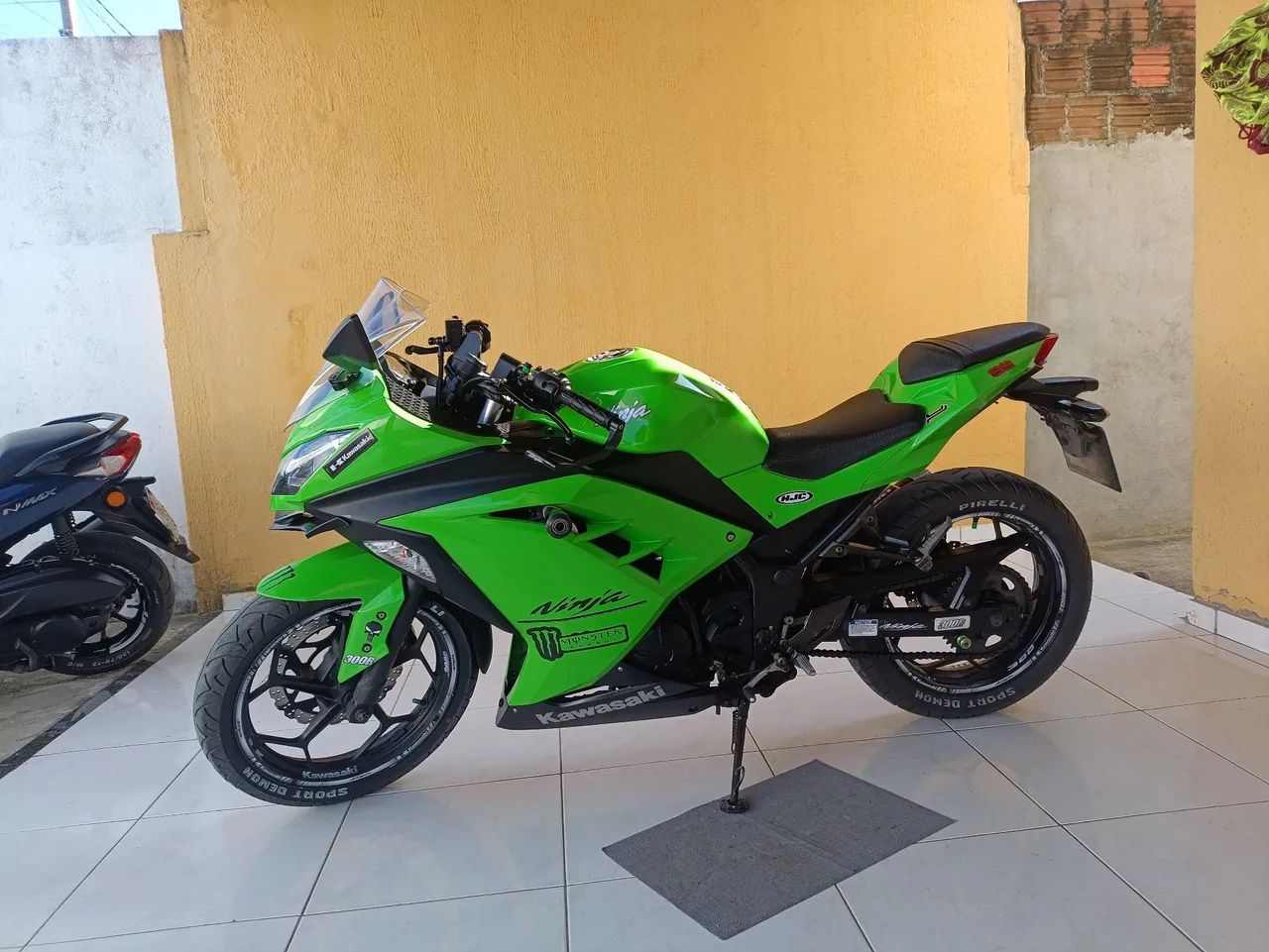 Ninja 300 - Foto 2