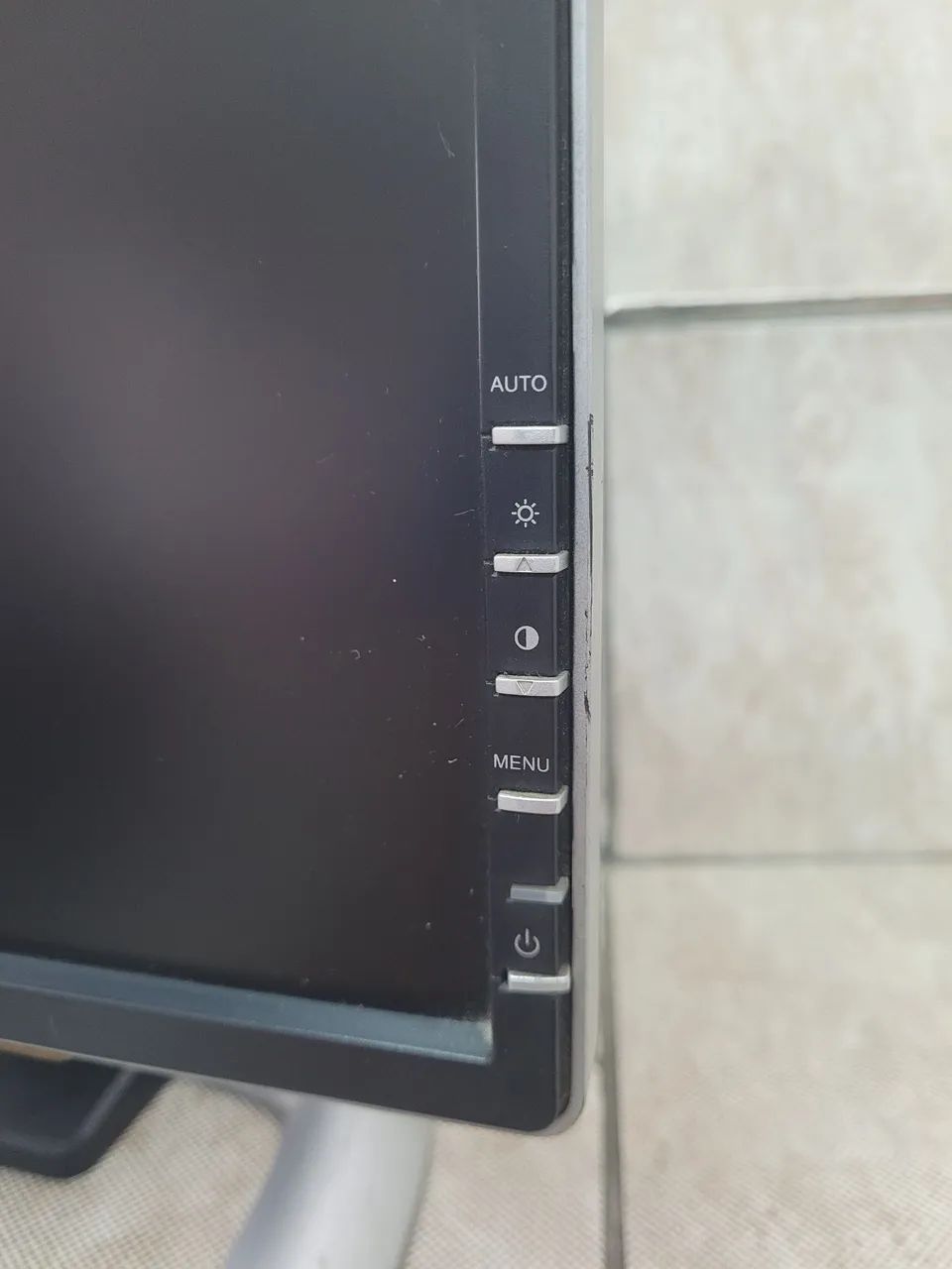 Monitor LCD AOC 17 polegadas (VGA) - Foto 2