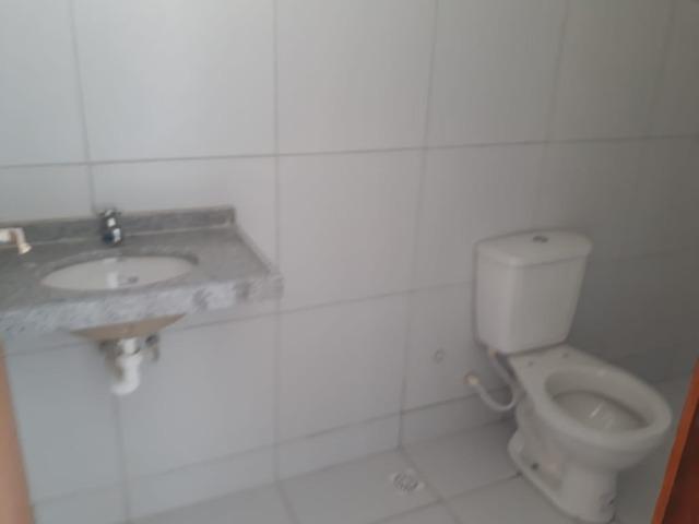 Excelente casa 8m de frente com doc. grátis - Foto 8