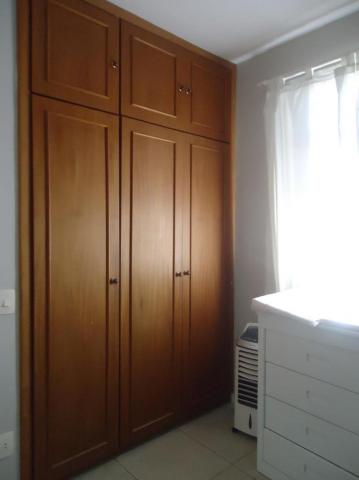 Apartamento 3 quartos, sala ampla com varanda e 1 vaga. - Foto 12