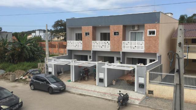 Belíssimo sobrado Novo- Pronto p/ Verão em Balneário Piçarras - Oportunidade!