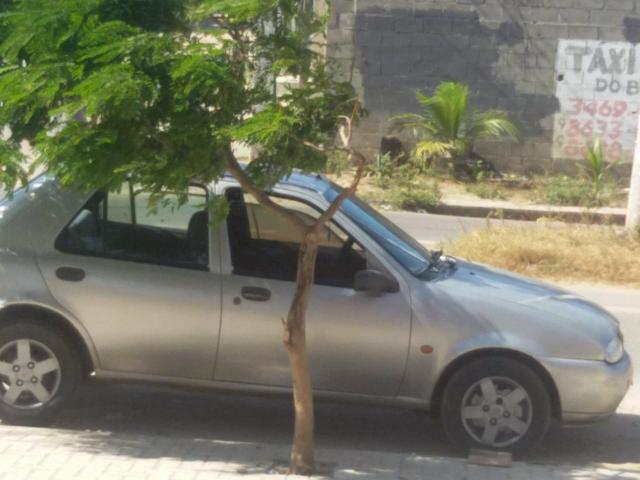 Ford fiesta/99