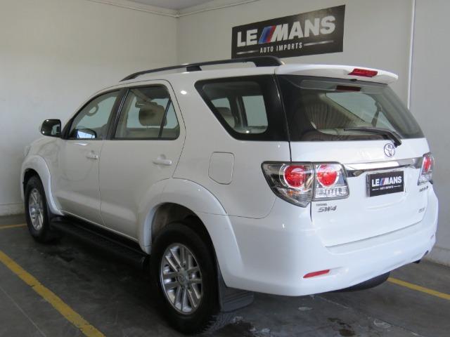 Toyota Hilux SW4 3.0 TDI 4x4 SRV 7L 2015 - Foto 3