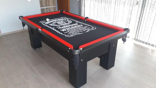 Mesa Charme de 4 Pés | Mesa Preta | Tecido Preto | Jack Daniels | Modelo: RCOV5660