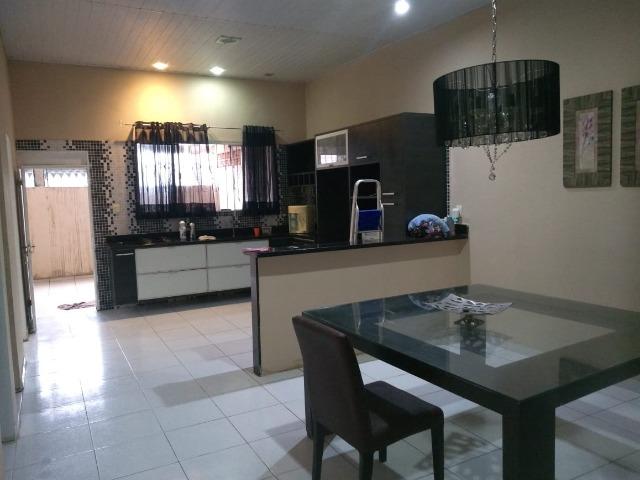 Alugo linda Casa com 03 Quartos sendo 1 Suíte em Manoa - Foto 3