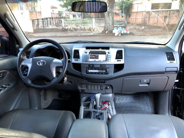 Toyota Hilux srv automática - Foto 11