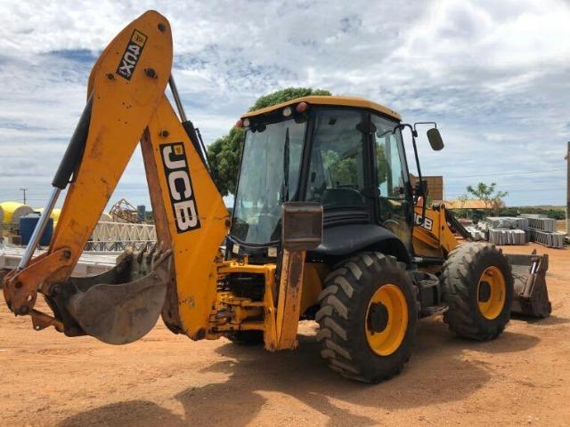 Retroescavadeira JCB 4 CX - Foto 2