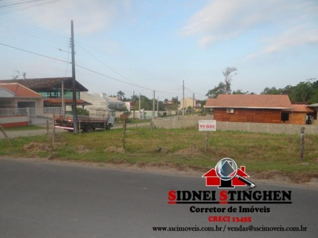 Excelente terreno amplo de esquina, com frente para rua asfaltada, em bal. barra do sul - - Foto 2
