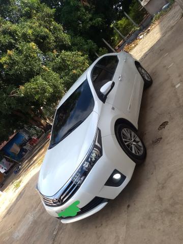 Vendo um Corolla - Foto 2