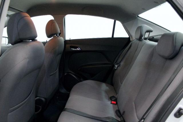 Hyundai HB20S 1.6 Comfort Plus 4P - Foto 11