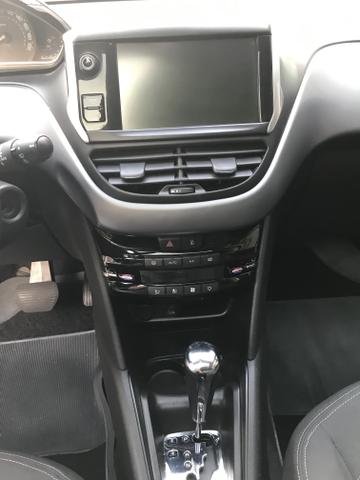 Peugeot 208 - Foto 6