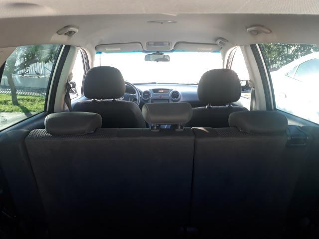 Vende-se Kia Carens 2010 - Foto 9
