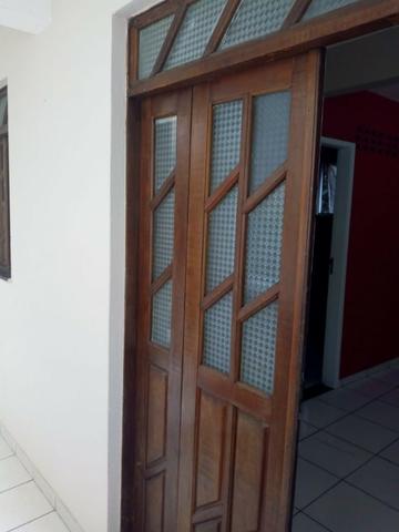 Alugo casa na rua direta de Cosme de Farias