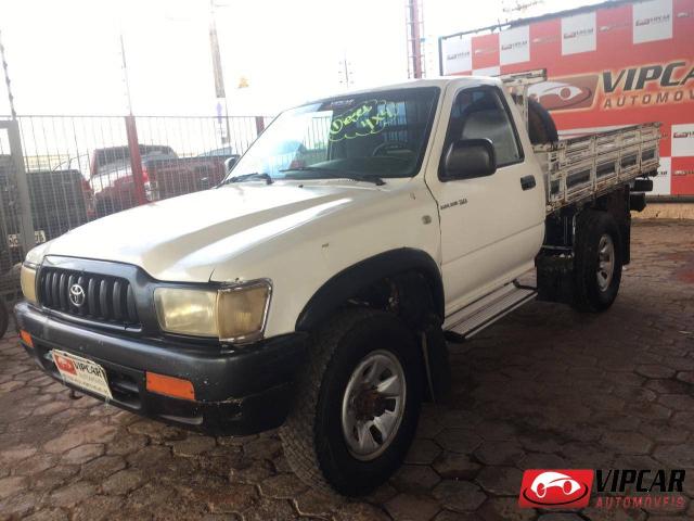 TOYOTA HILUX 2004/2004 3.0 DX 4X4 CS 8V DIESEL 2P MANUAL