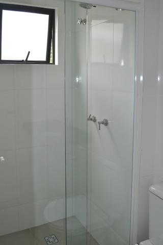 Apartamento Semi Mobiliado 1 Dormitórios no Bacacheri em Curitiba - Foto 4