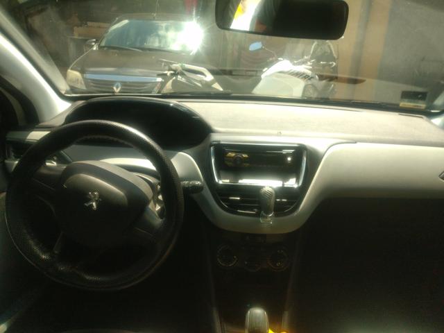 Peugeot 208 - Foto 4